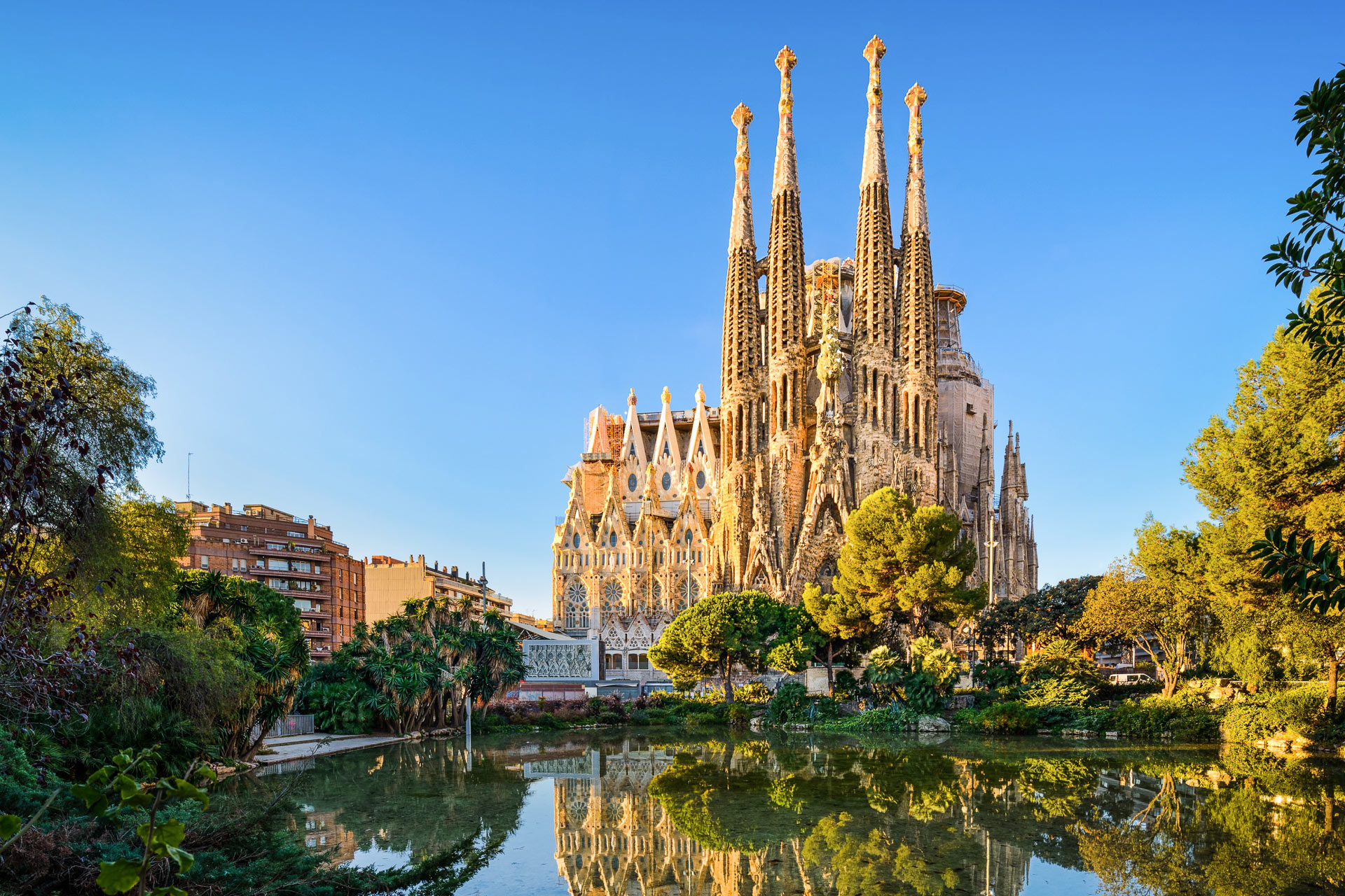 Guide Touristique de Barcelone: Découvrez les Incontournables de la Ville