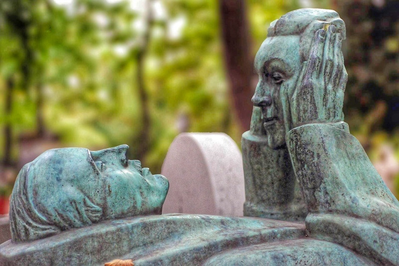 Guide du Père Lachaise : Découvrez l&rsquo;Histoire et la Beauté de ce Lieu Emblématique