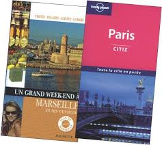 Les Guides Touristiques : Vos Compagnons de Voyage Indispensables