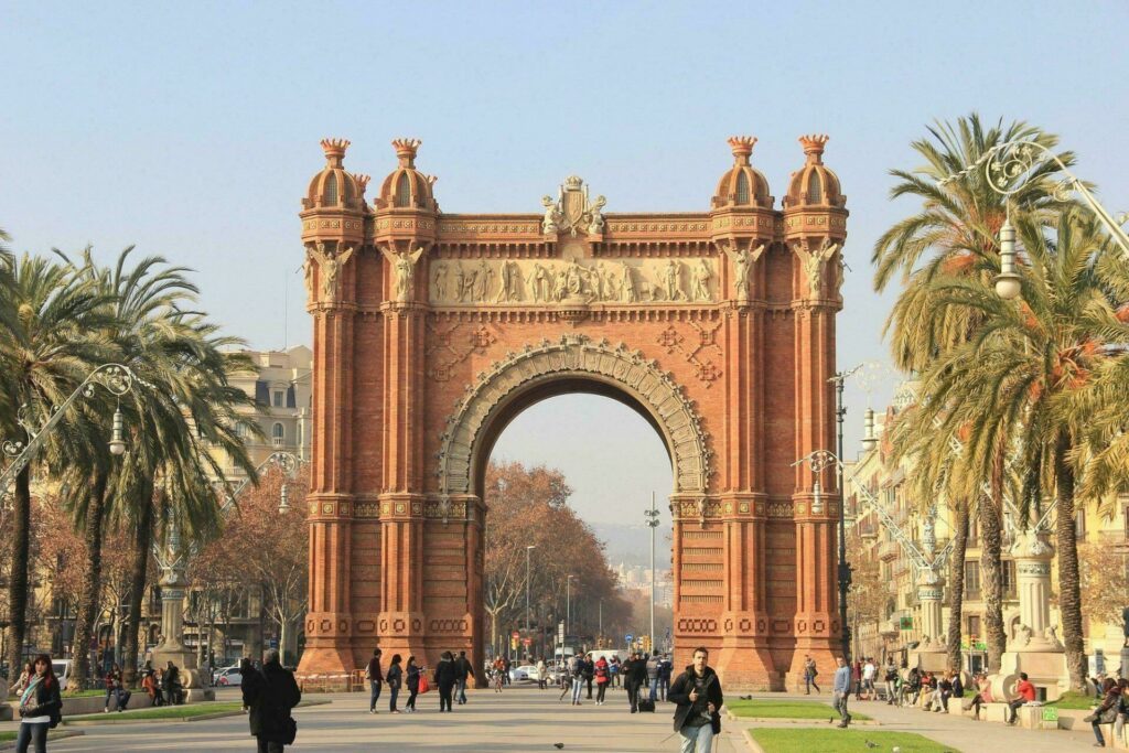 Guide Touristique de Barcelone: Découvrez les Trésors de la Ville Catalane