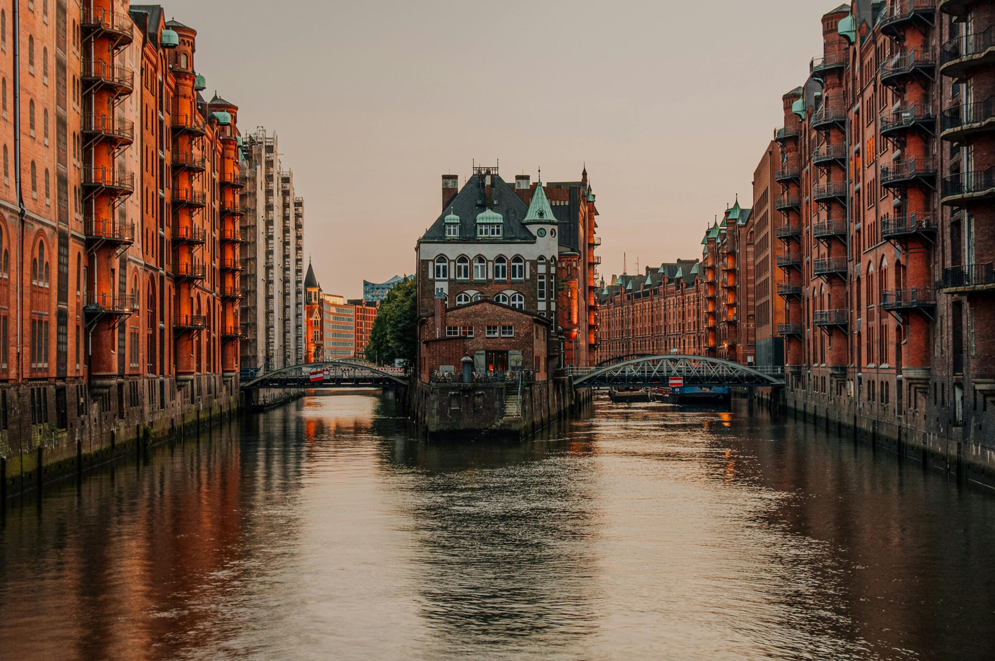 Guide touristique Hambourg : les incontournables pour découvrir la ville au bord de l’Elbe